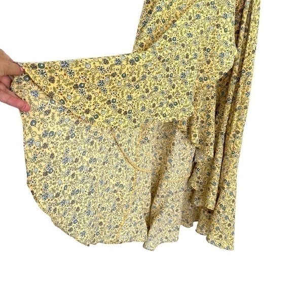 Max Studio wrap maxi dress with short  sleeves, ruffles - Picture 4 of 14